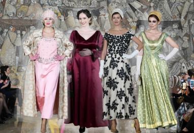 Otmene. Glamurozne. Neprolazne. Sedam veličanstvenih haljina Jovanke Broz