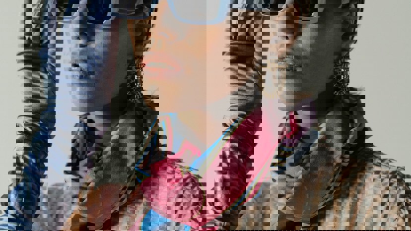 Što kažete na 1+1 gratis sunčane naočale? 