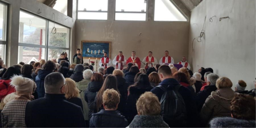 FOTO Jučer je slavljena prva sveta misa u novoj crkvi Drinskih mučenica u Goraždu